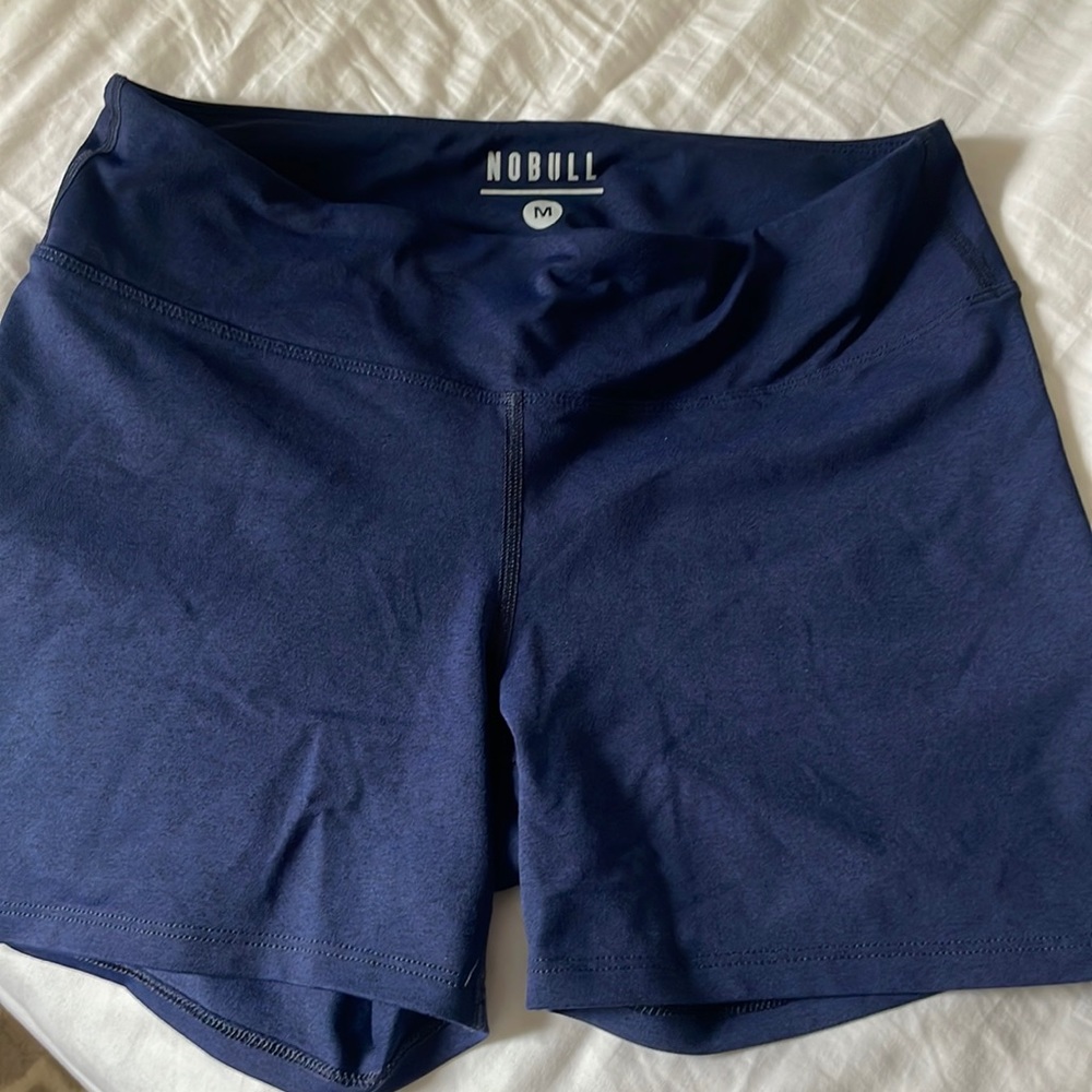 EUC nobull 4”  navy short